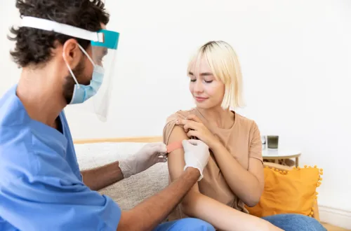 Injection at Home Service vs. Clinic Visits