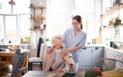 مقدم رعاية منزلية خاصة أم دار رعاية؟ أيهما الخيار الأفضل؟
