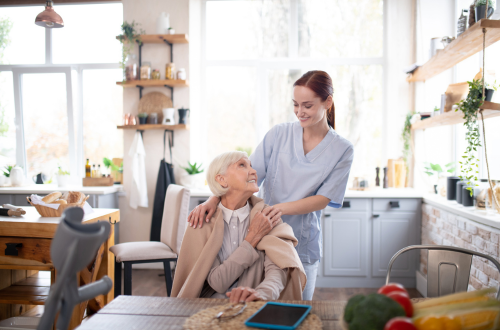 Private Home Caregiver vs. Nursing Homes